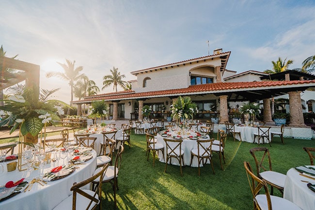 Why Choose a Wedding Venue with Agave Villas? 