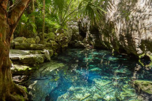 Cenote Azul