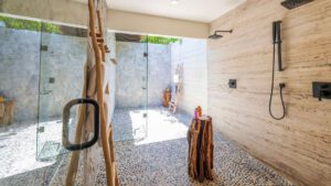 xr:d:DAEMrW4V-o4:17555,j:3089203792,t:23020322