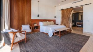 xr:d:DAEMrW4V-o4:19353,j:1378507407697869724,t:23101323