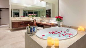 xr:d:DAEMrW4V-o4:17828,j:44195519887,t:23032902