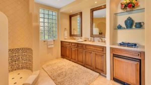 xr:d:DAEMrW4V-o4:20802,j:1830000189141440477,t:23122001