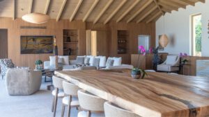 xr:d:DAEMrW4V-o4:22295,j:7408845028235079496,t:24040220