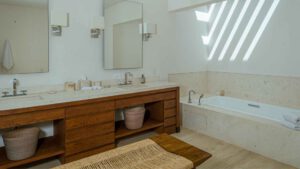 xr:d:DAEMrW4V-o4:20094,j:6950589567570618372,t:23111702