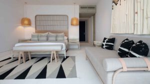 xr:d:DAEMrW4V-o4:19015,j:1247898275502371763,t:23082822