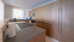 xr:d:DAEMrW4V-o4:20422,j:2747606013044505854,t:23112420