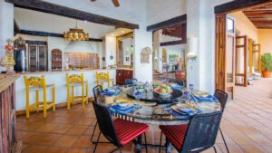 xr:d:DAEMrW4V-o4:16899,j:41938237043,t:22112318