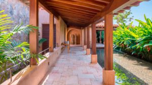 xr:d:DAEMrW4V-o4:19659,j:2024774469845640436,t:23101823