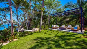 xr:d:DAEMrW4V-o4:19844,j:7450488790214347742,t:23111320