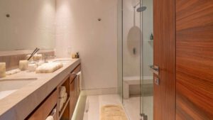 xr:d:DAEMrW4V-o4:20258,j:5337175586288949145,t:23112219