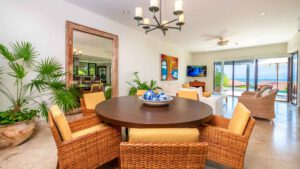 xr:d:DAEMrW4V-o4:17699,j:4501642467,t:23022820