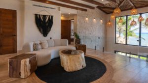 xr:d:DAEMrW4V-o4:19369,j:483416984580752933,t:23101323