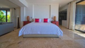 xr:d:DAEMrW4V-o4:17759,j:47927479110,t:23030121