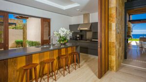 xr:d:DAEMrW4V-o4:20107,j:7235442244049335198,t:23111702