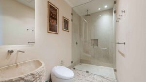 xr:d:DAEMrW4V-o4:22305,j:2343421345955863952,t:24040220