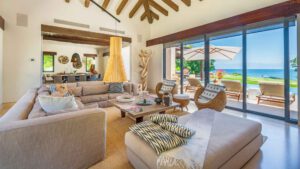 xr:d:DAEMrW4V-o4:19575,j:142269801050516386,t:23101817