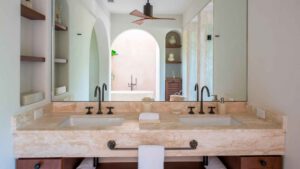 xr:d:DAEMrW4V-o4:19675,j:283007315057074217,t:23101823